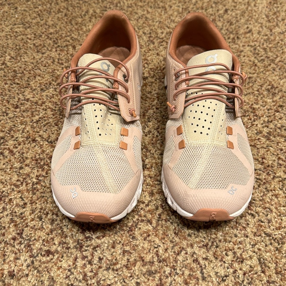 On Cloud slip on sneaker